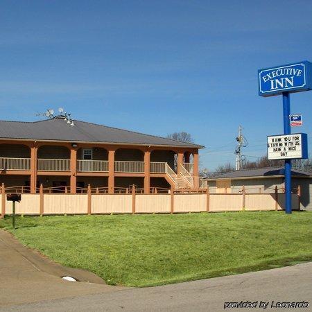 Executive Inn Scottsville Exterior photo