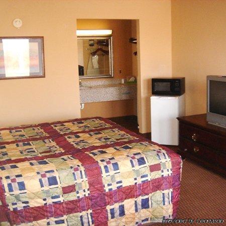 Executive Inn Scottsville Room photo