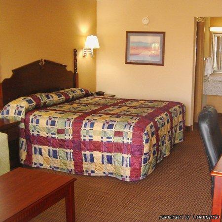 Executive Inn Scottsville Room photo